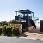 Premium Cape Camps Bay Lodge