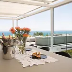 Premium Cape Camps Bay Lodge