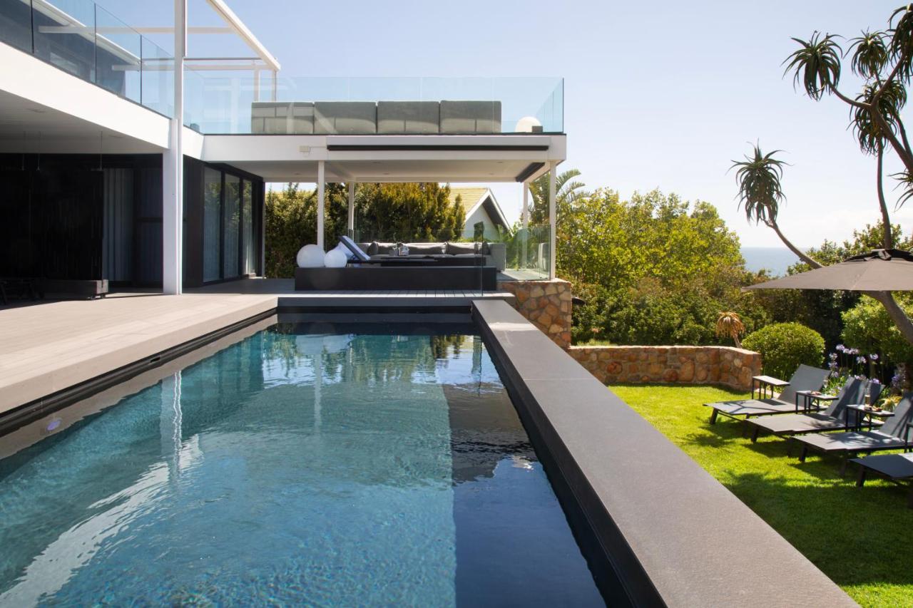 Premium Cape Camps Bay